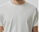 Robert Barakett Tee | Ivory